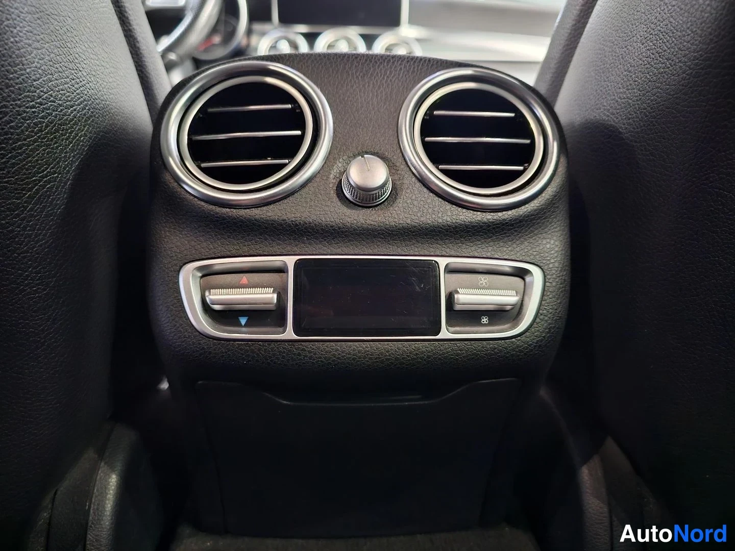 Harmaa Mercedes-Benz C 250 d 4MATIC 2015, yksityiskohta, kuva 29