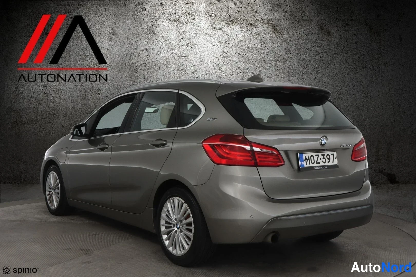 Hopea BMW 225 F45 2016, takaviisto, kuva 5