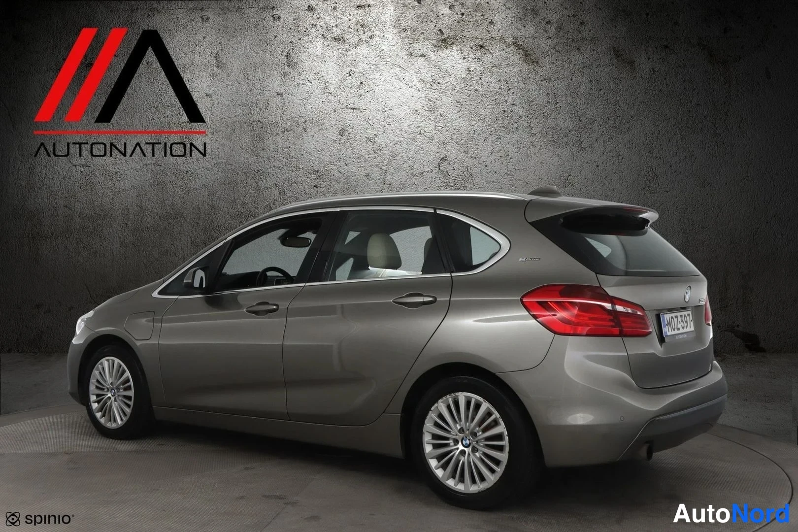 Hopea BMW 225 F45 2016, takaviisto, kuva 6