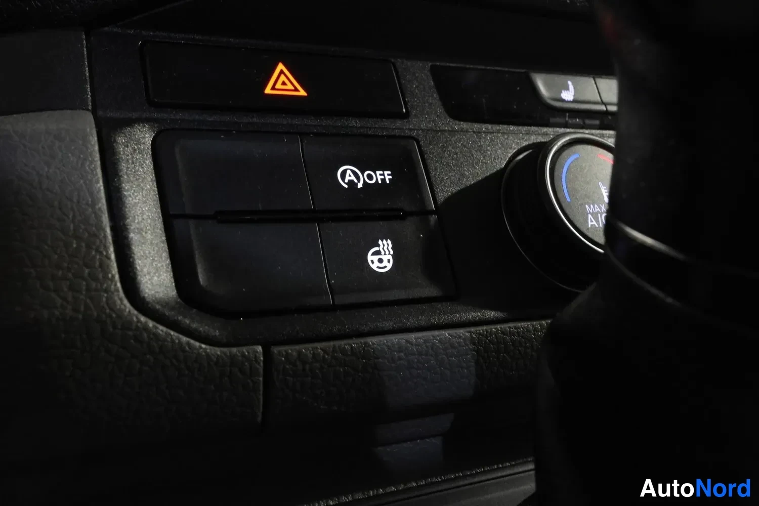 Valkoinen Volkswagen Crafter 2020, kuva 21