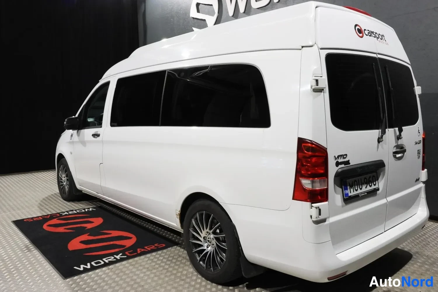 Valkoinen Mercedes-Benz Vito 2021, takaviisto, kuva 13