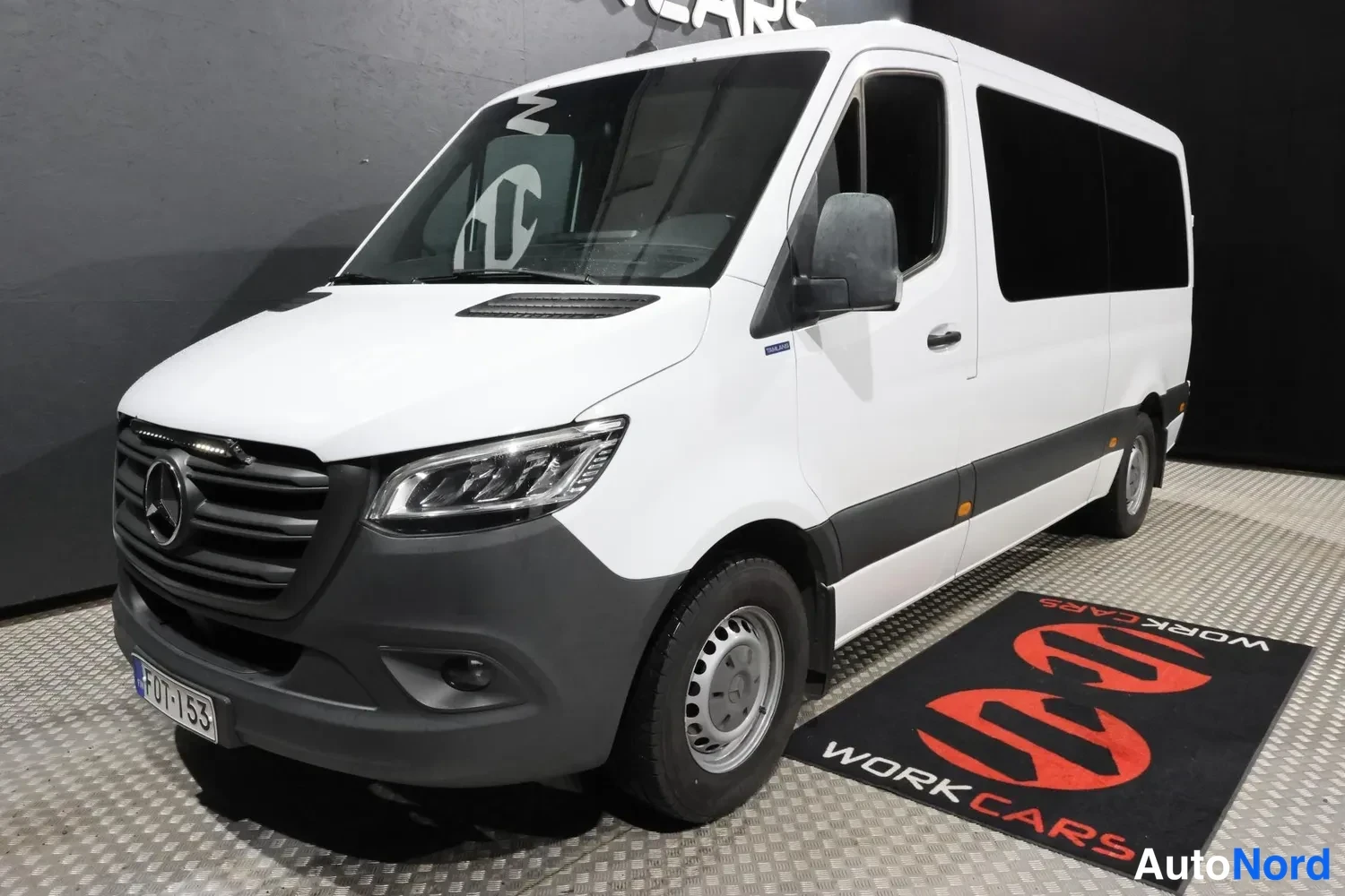 Valkoinen Mercedes-Benz Sprinter 2022, etuviisto, keula vasemmalle, kuva 3