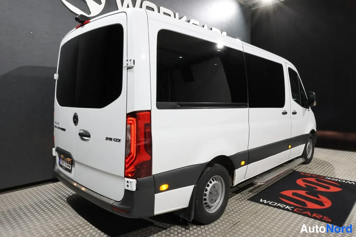 Valkoinen Mercedes-Benz Sprinter 2022, takaviisto, kuva 10