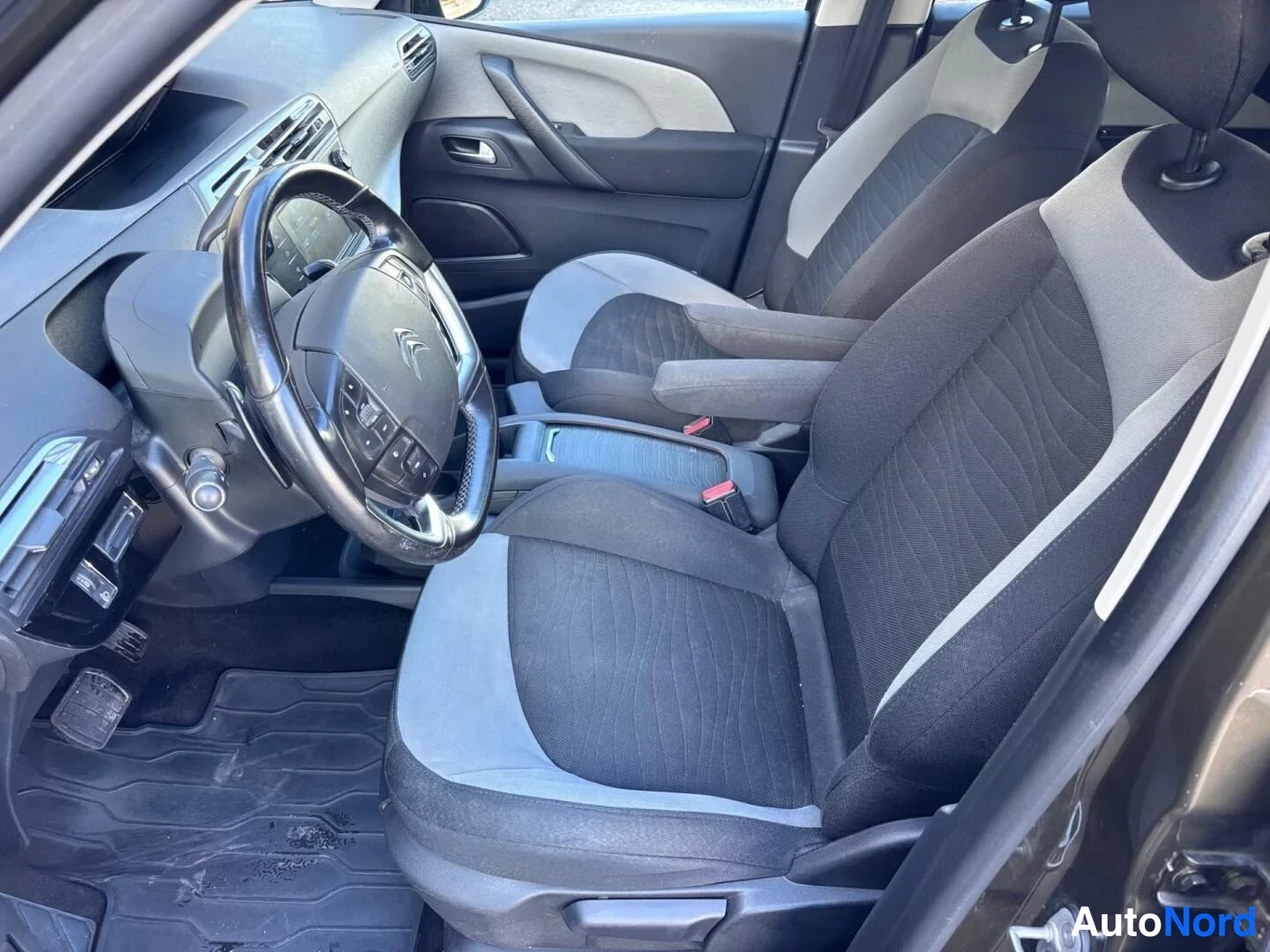 Brun Citroen Grand C4 Picasso 2015, framsäten, bild 12