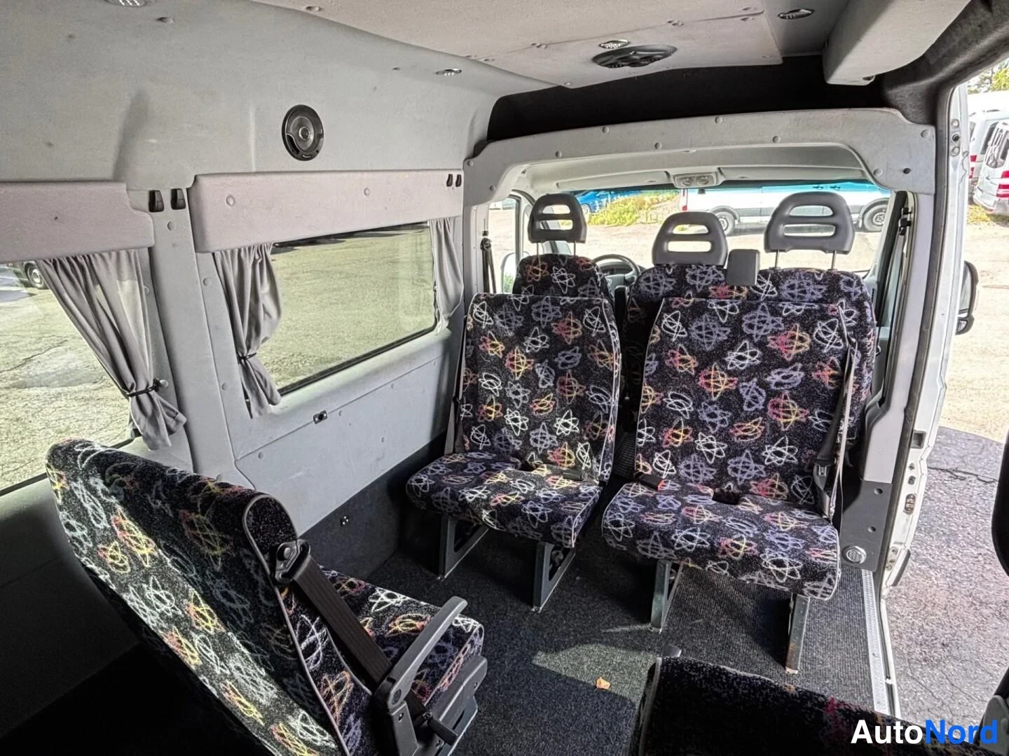 Vit Fiat Ducato 2010, baksäten, bild 8