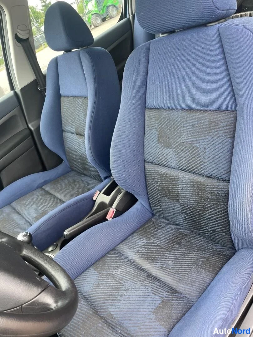 Blå Peugeot 307 2004, framsäten, bild 12