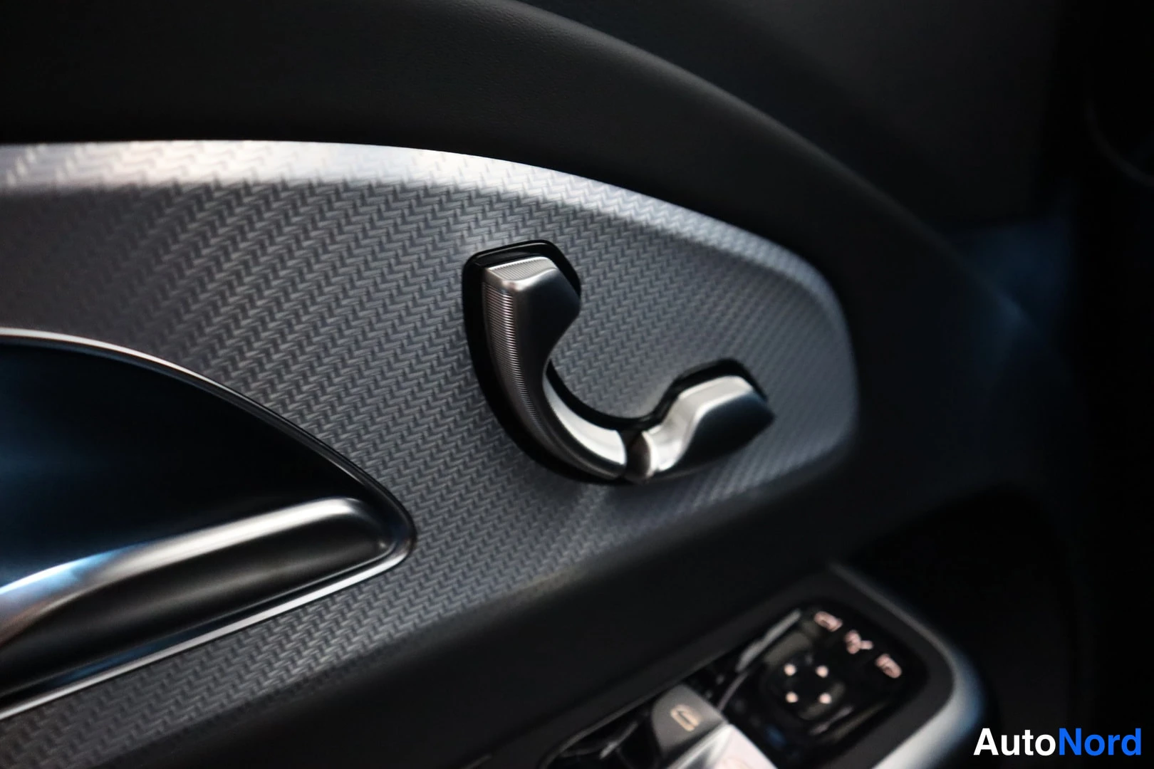 Valkoinen Mercedes-Benz CLA 2026, yksityiskohta, kuva 17