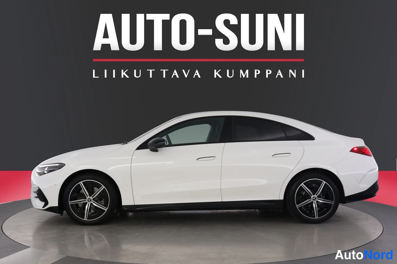 Valkoinen Mercedes-Benz CLA 2026, etuviisto, keula vasemmalle, kuva 2