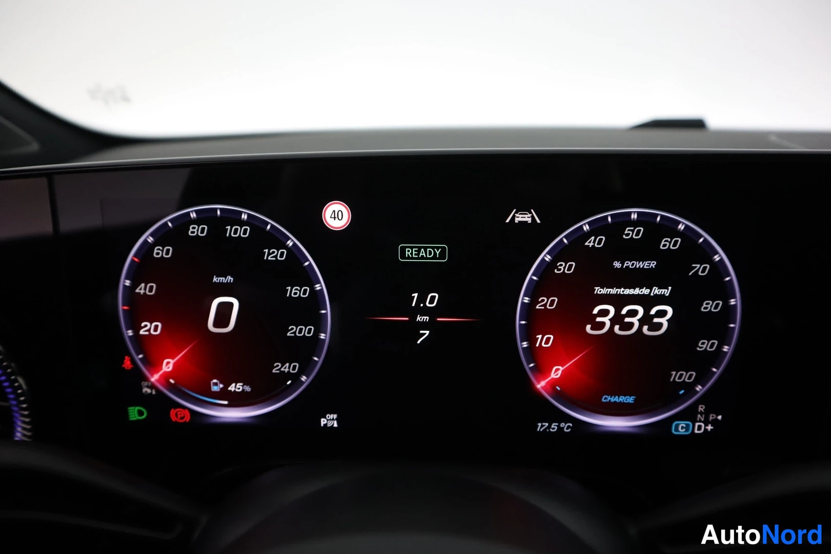 Valkoinen Mercedes-Benz CLA 2026, yksityiskohta, kuva 13