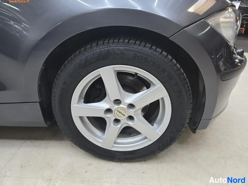 Harmaa BMW 116i 2007, yksityiskohta, kuva 16