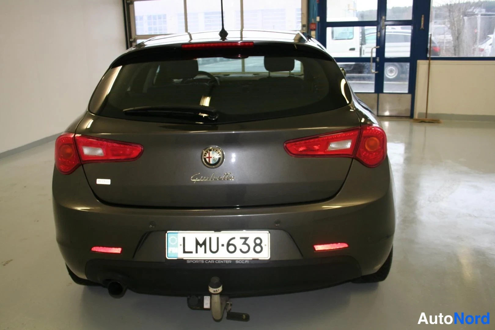 Harmaa Alfa Romeo Giulietta 2016, takaa, kuva 10