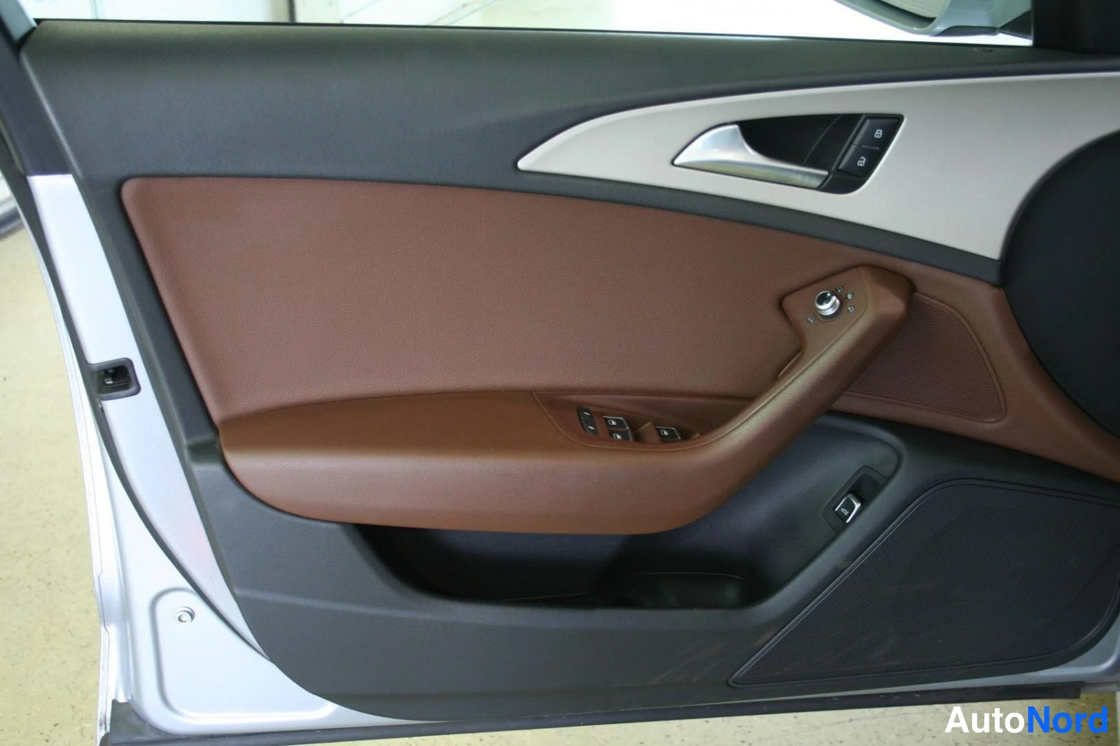 Hopea Audi A6 Avant 2016, yksityiskohta, kuva 27