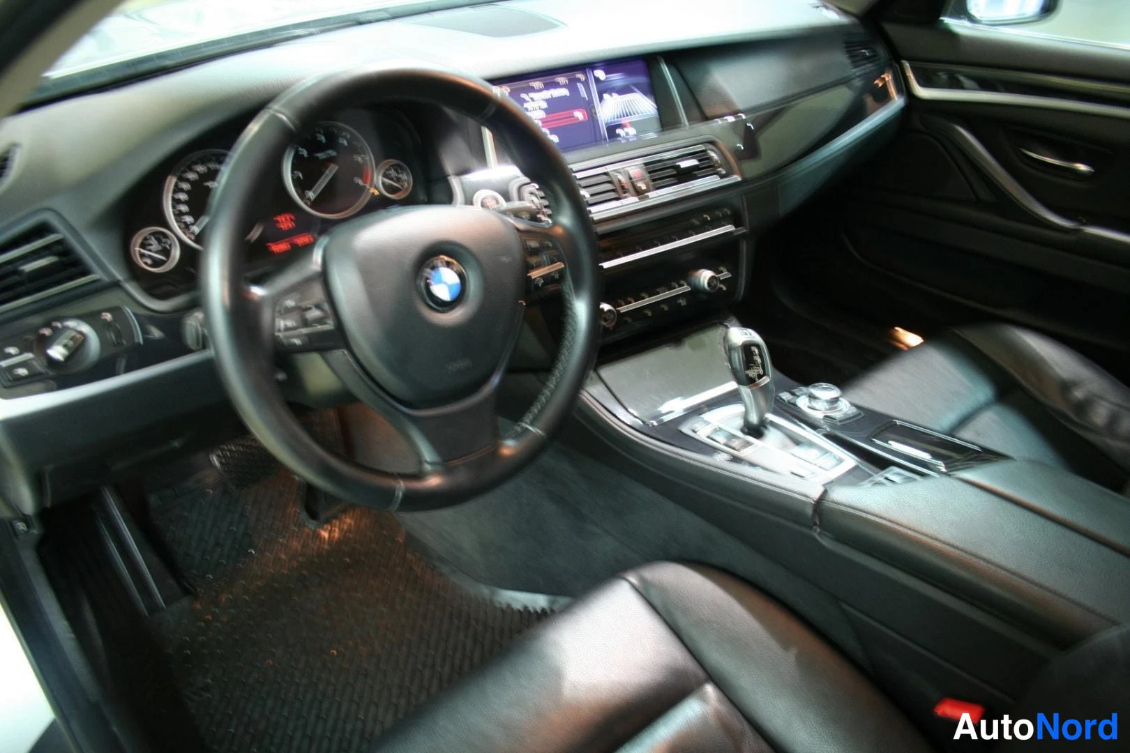 Harmaa BMW 520d 2013, kuva 14
