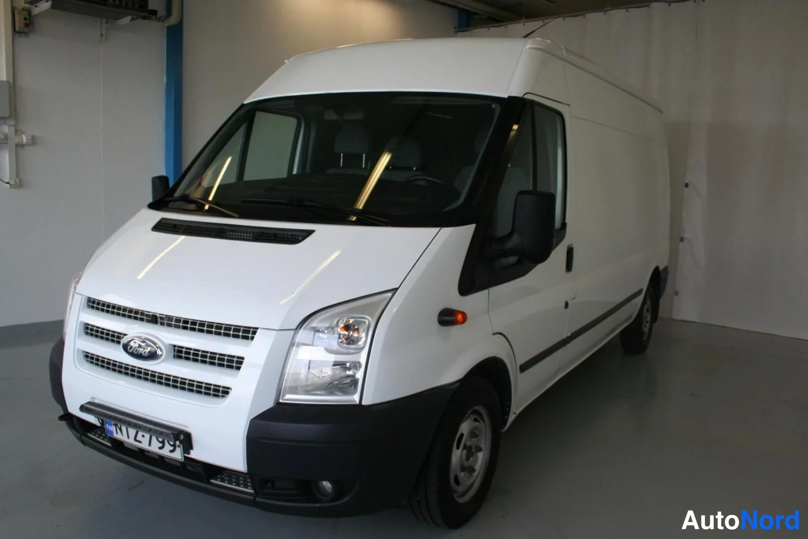 Ford Transit 2.2L Diesel Lyhyt - Matala 2013