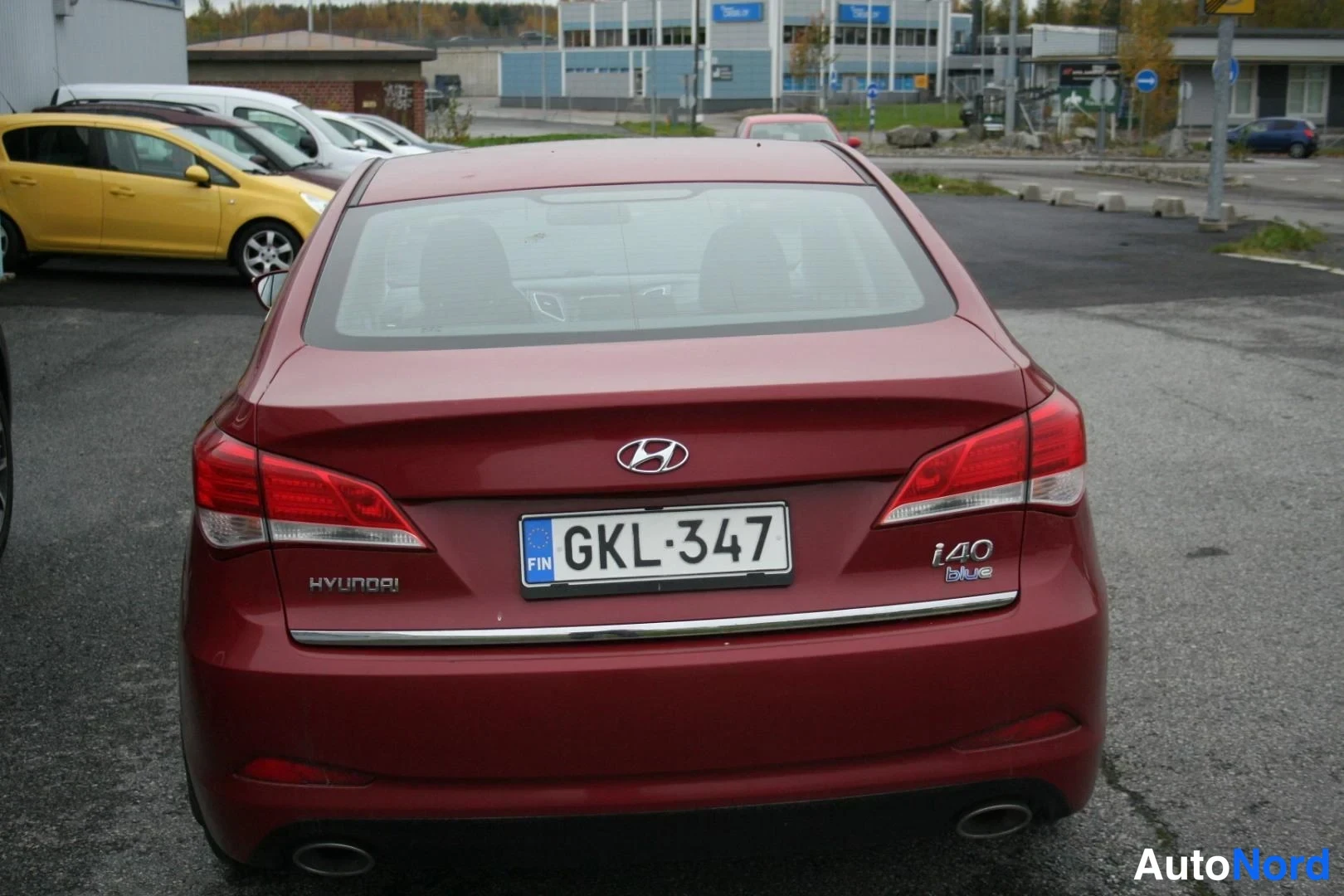 Punainen Hyundai i40 2012, takaa, kuva 5