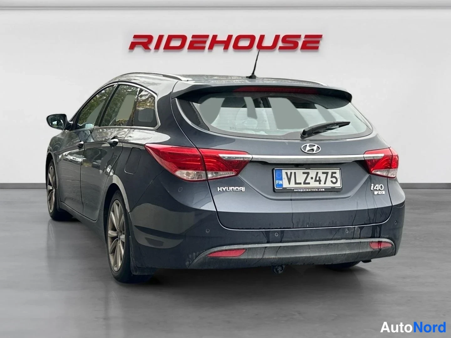 Sininen Hyundai i40 2013, takaviisto, kuva 2