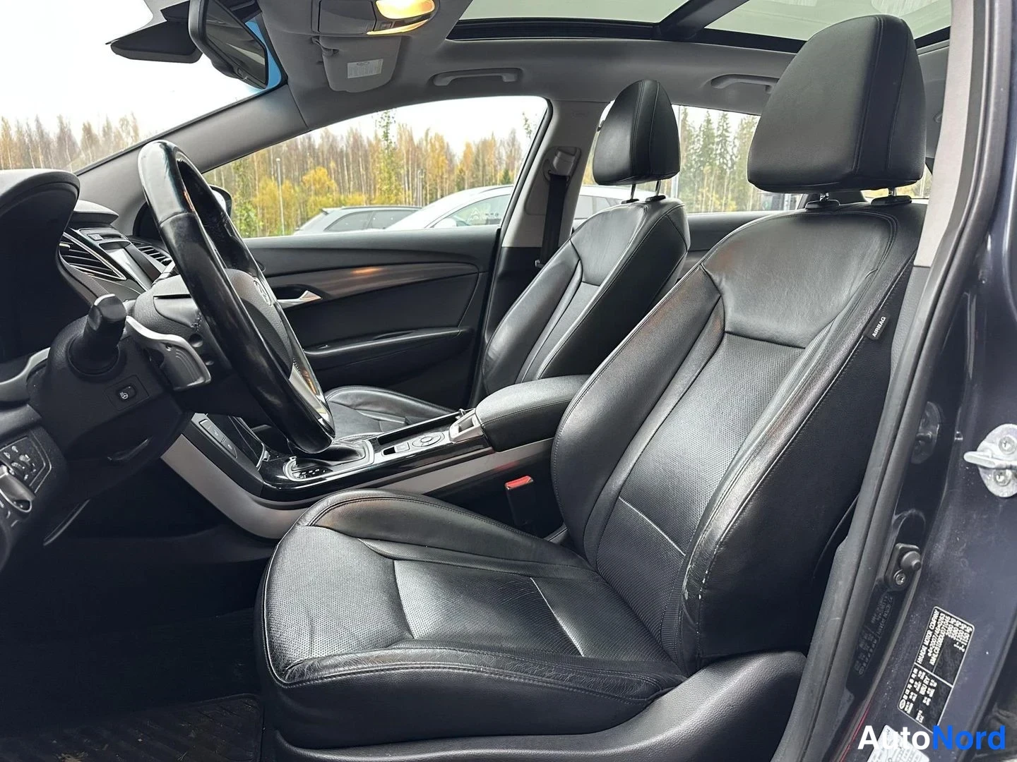 Sininen Hyundai i40 2013, etuistuimet, kuva 3