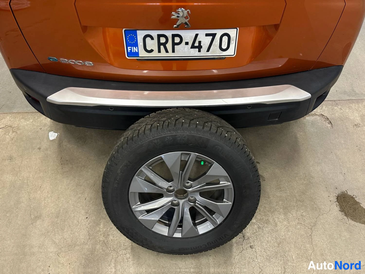Oranssi Peugeot E-2008 2023, yksityiskohta, kuva 15