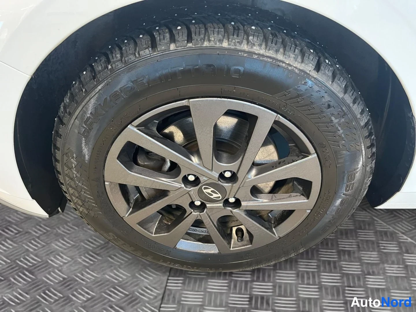Valkoinen Hyundai i20 2024, yksityiskohta, kuva 16