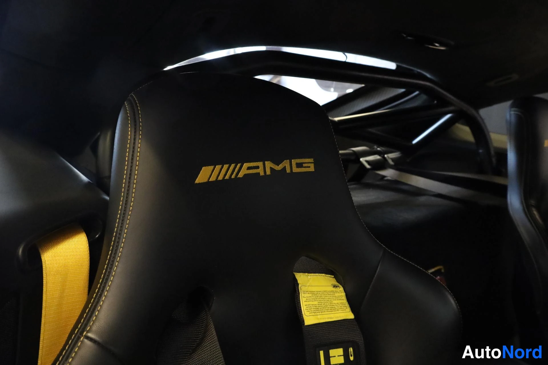 Vihreä Mercedes-Benz AMG GT R 2016, yksityiskohta, kuva 20