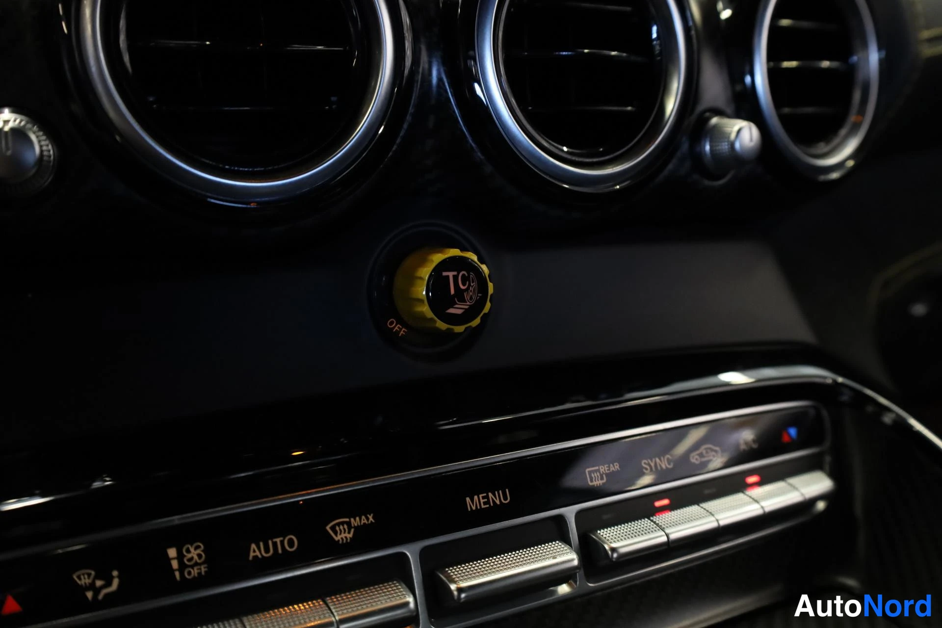 Vihreä Mercedes-Benz AMG GT R 2016, yksityiskohta, kuva 24