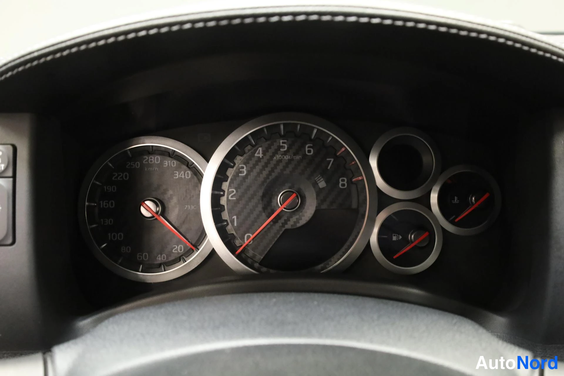 Svart Nissan GT-R 2016, detalj, bild 18
