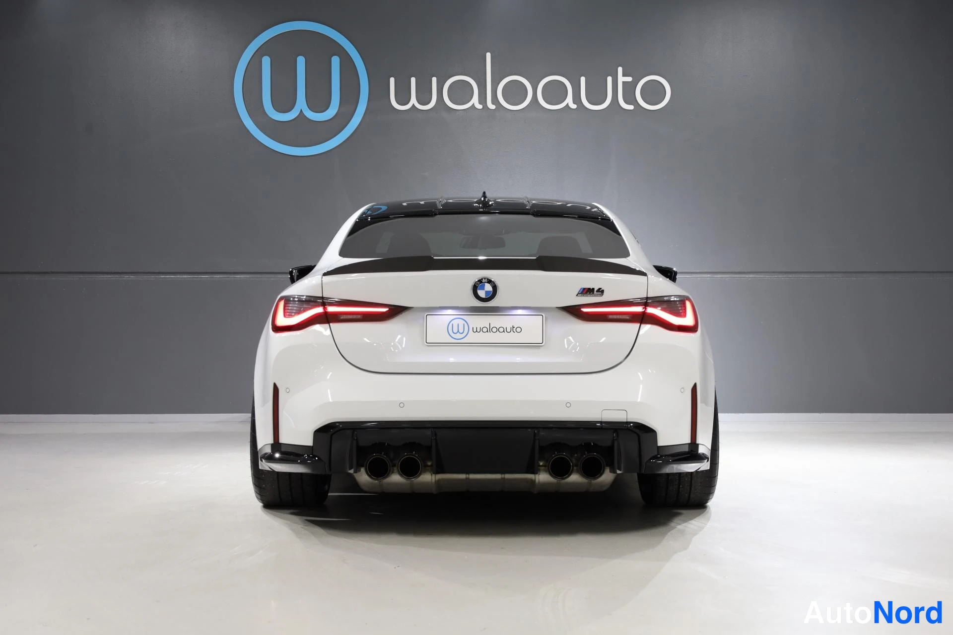 Valkoinen BMW M4 2021, takaa, kuva 10