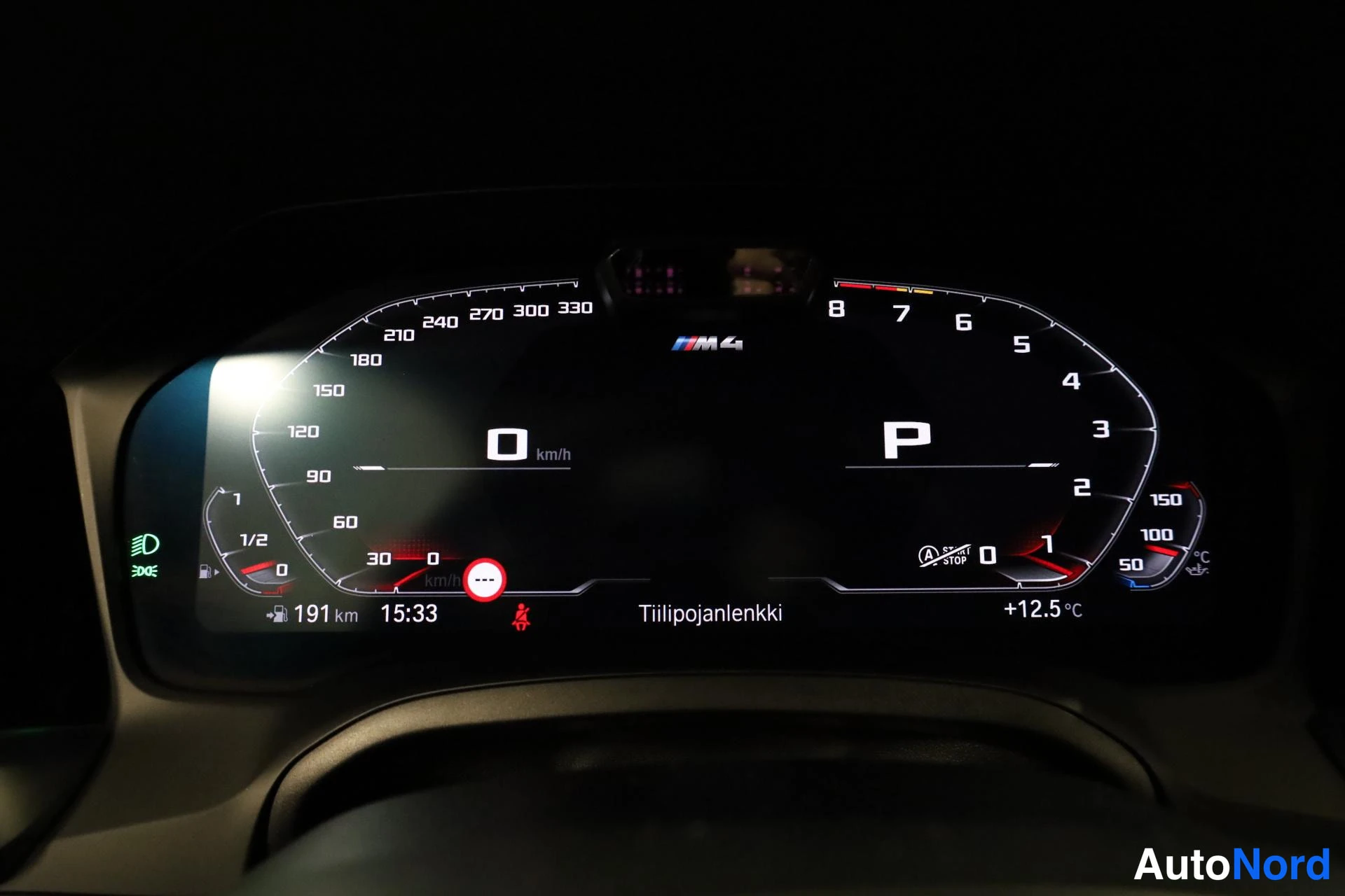 Valkoinen BMW M4 2021, yksityiskohta, kuva 23