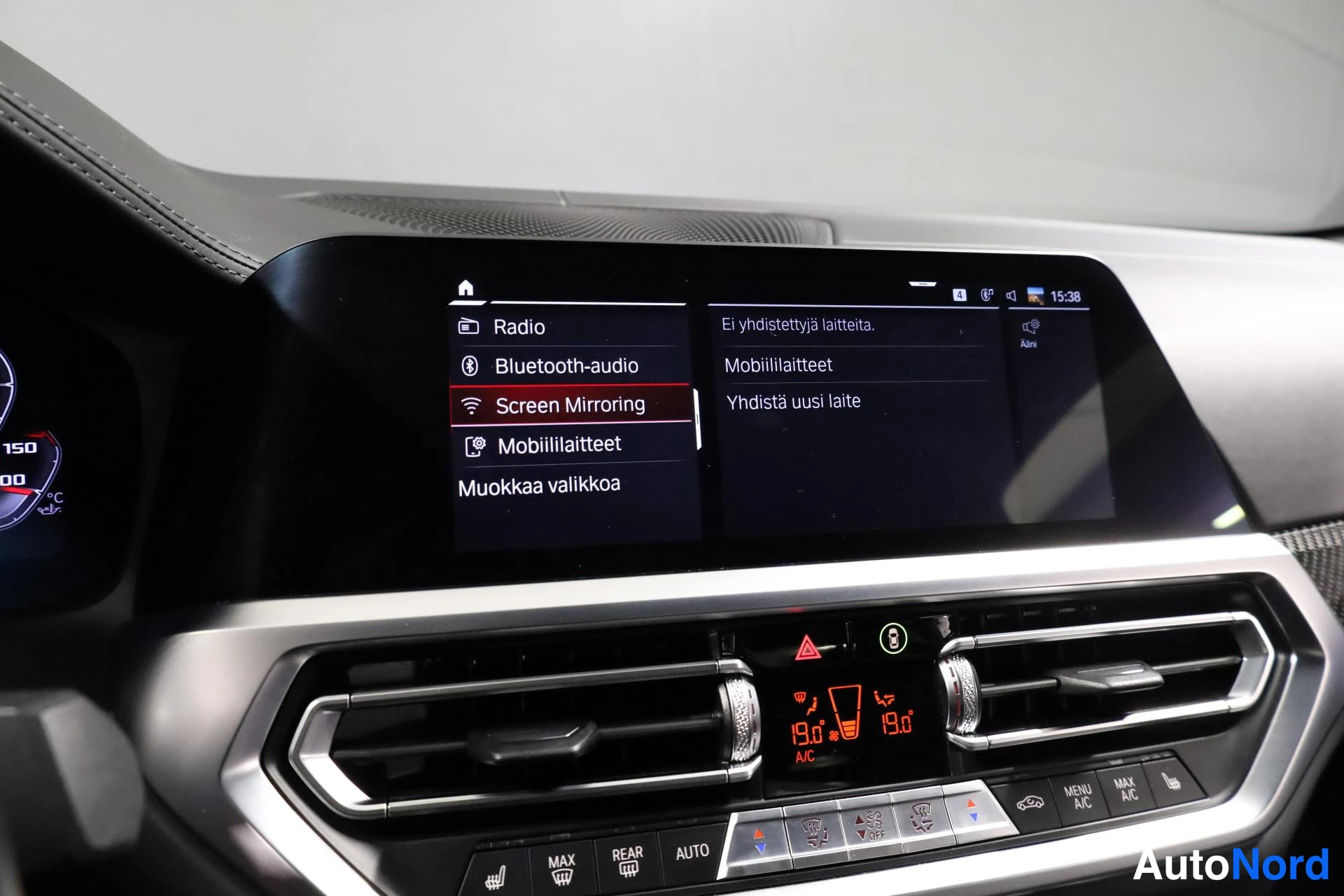 Valkoinen BMW M4 2021, yksityiskohta, kuva 28