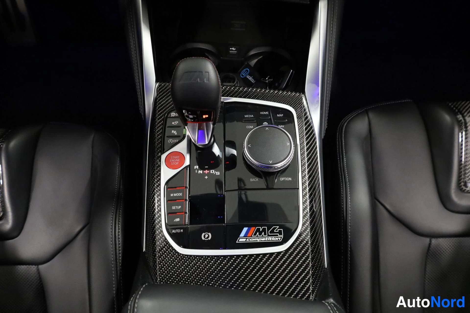 Valkoinen BMW M4 2021, yksityiskohta, kuva 31