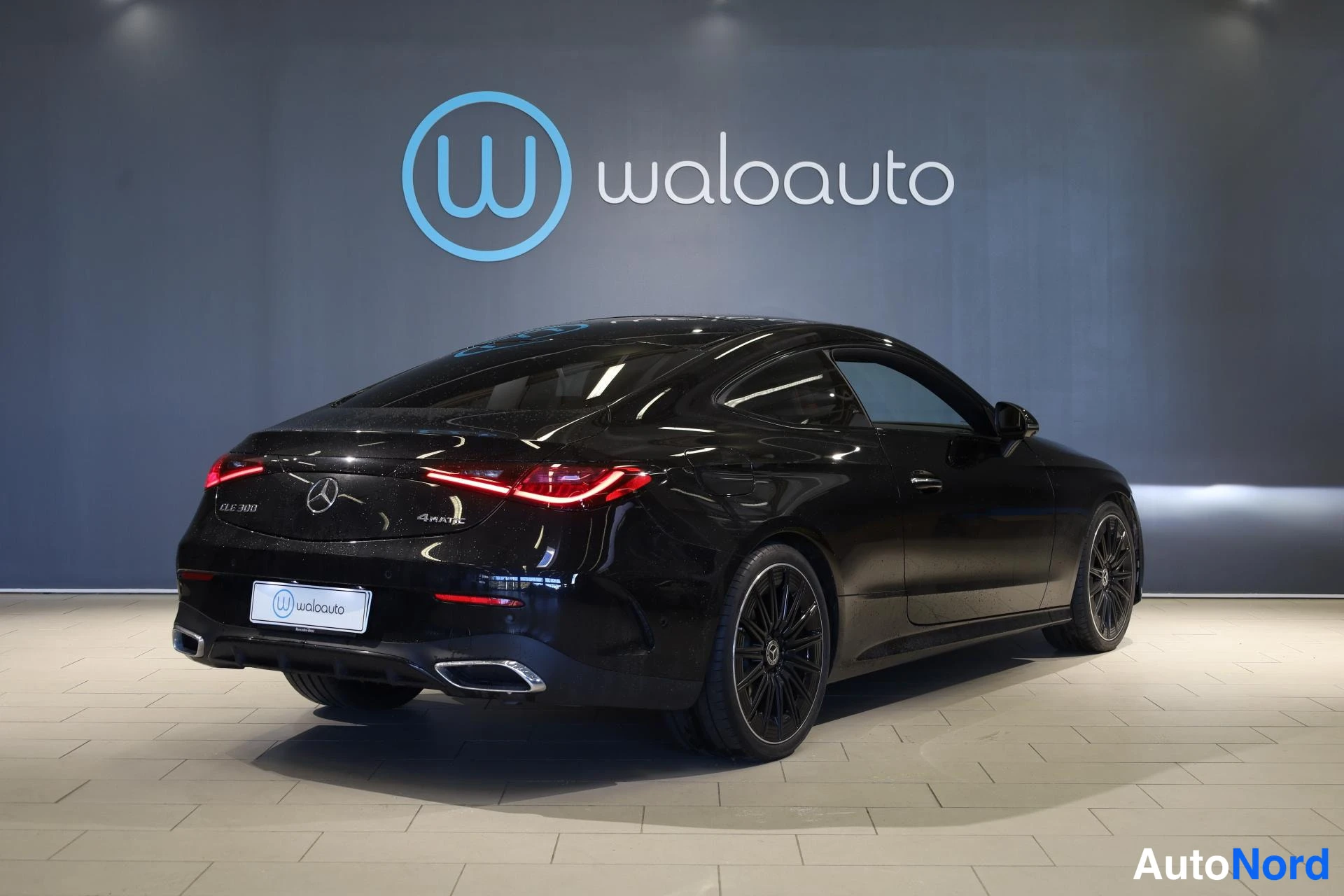 Musta Mercedes-Benz CLE 2024, takaviisto, kuva 7