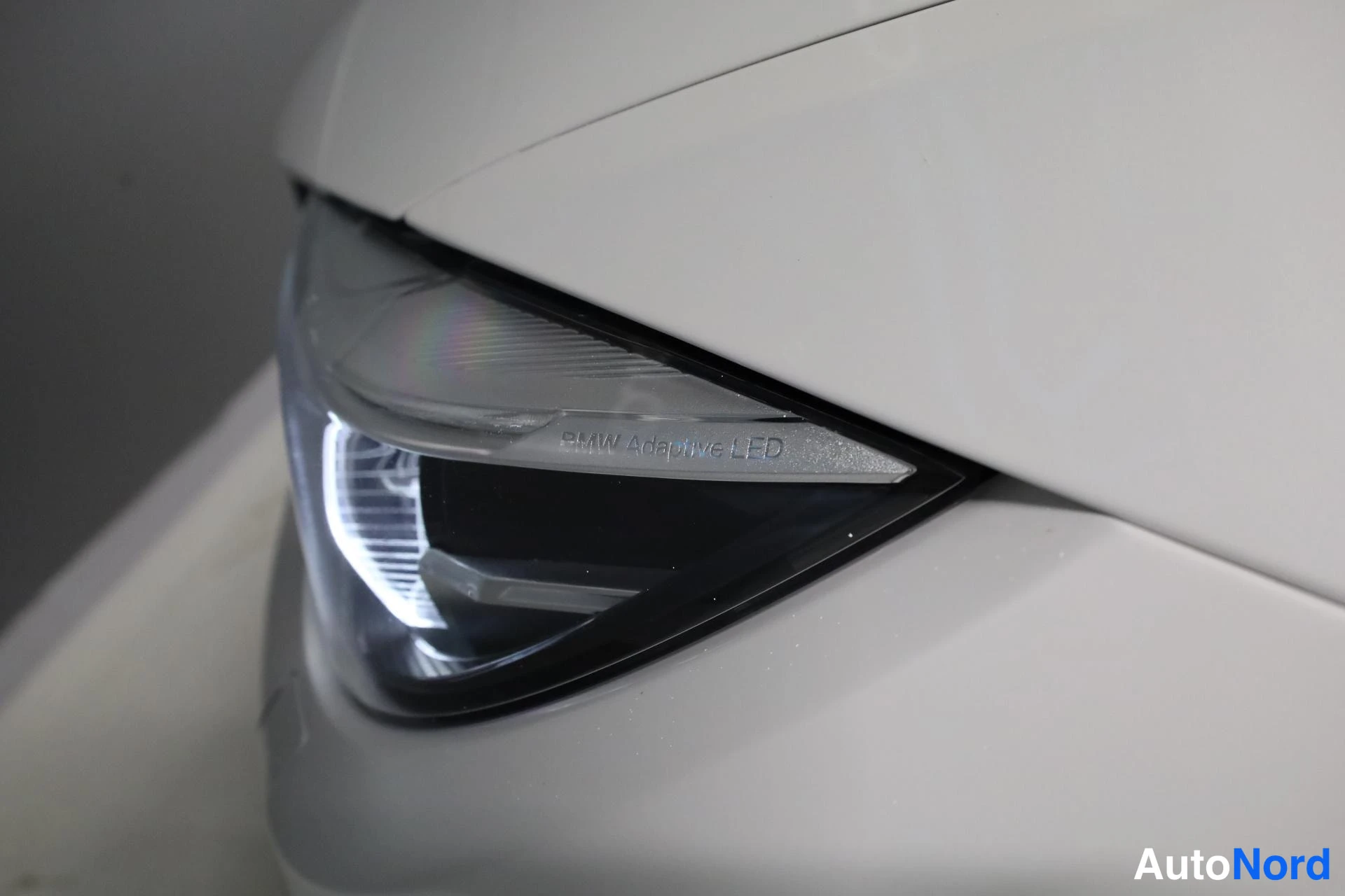 Valkoinen BMW M4 2019, yksityiskohta, kuva 33