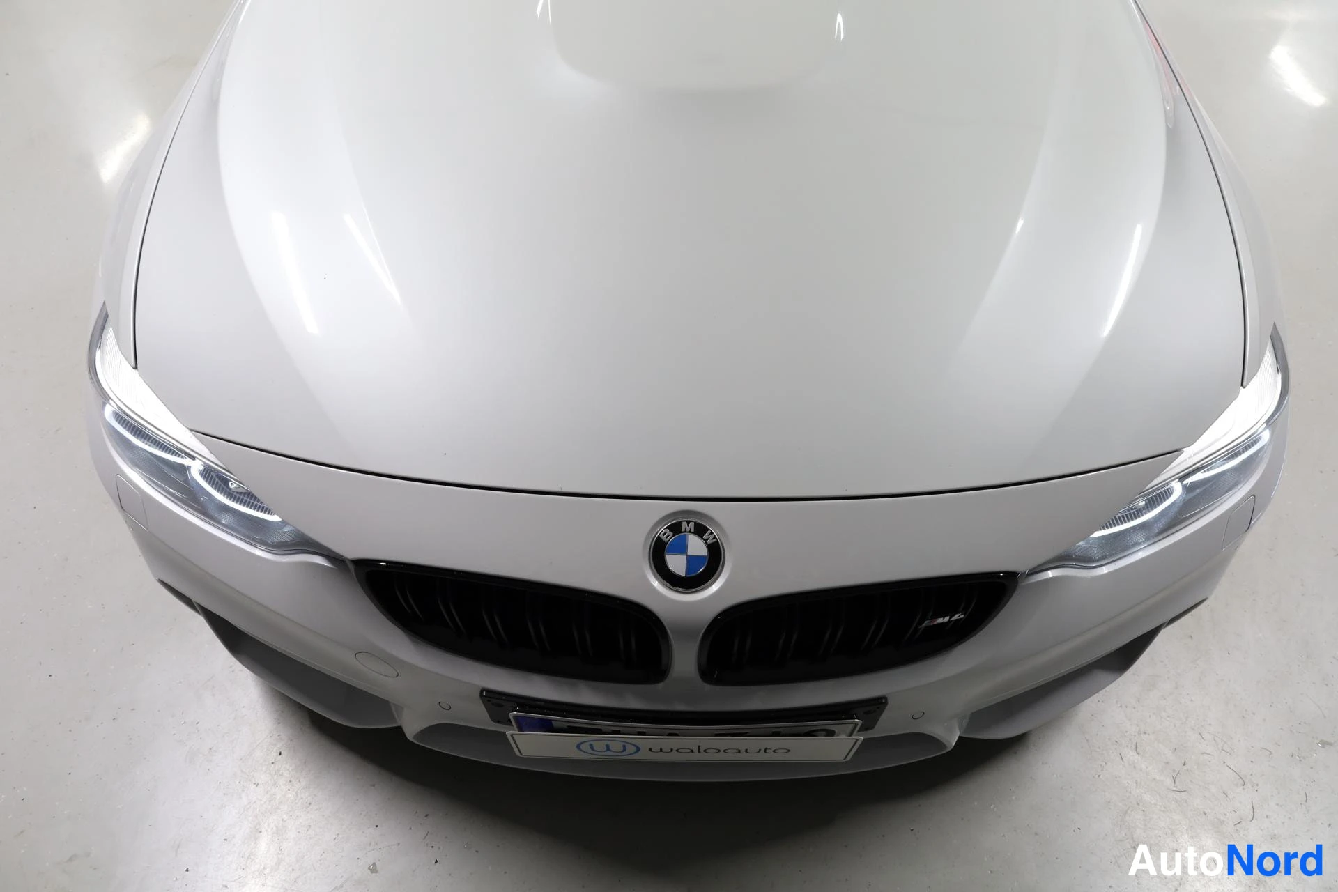 Valkoinen BMW M4 2019, yksityiskohta, kuva 21