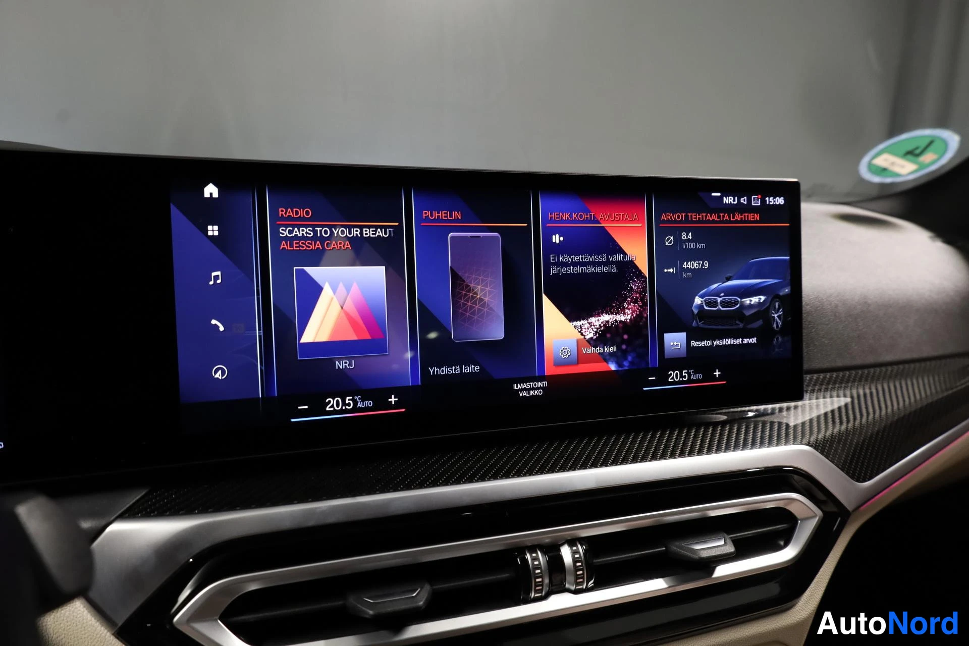 Musta BMW M340i xDrive 2023, yksityiskohta, kuva 24