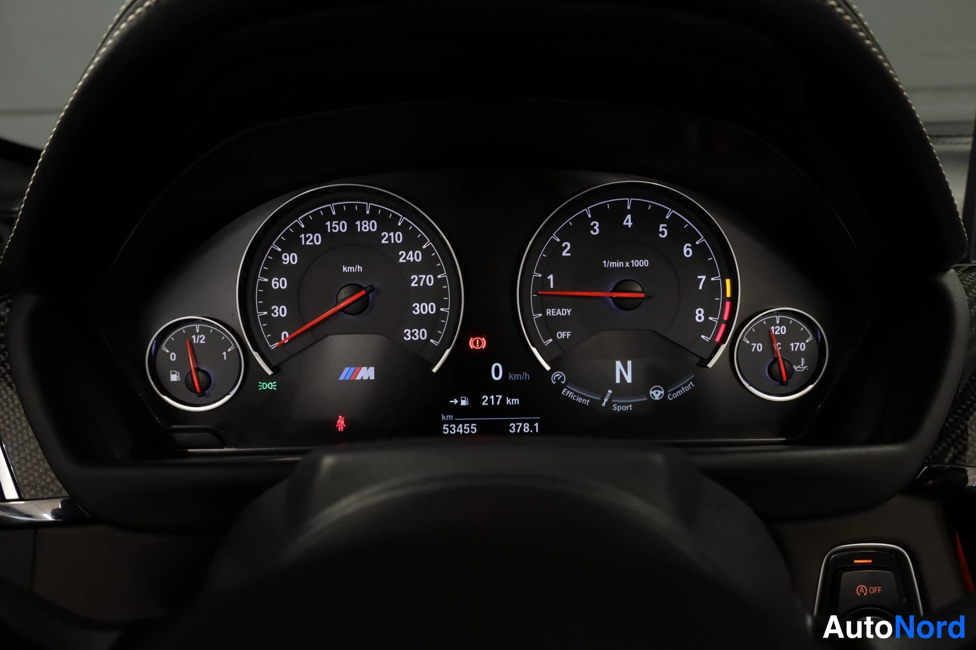 Sininen BMW M4 2017, yksityiskohta, kuva 27