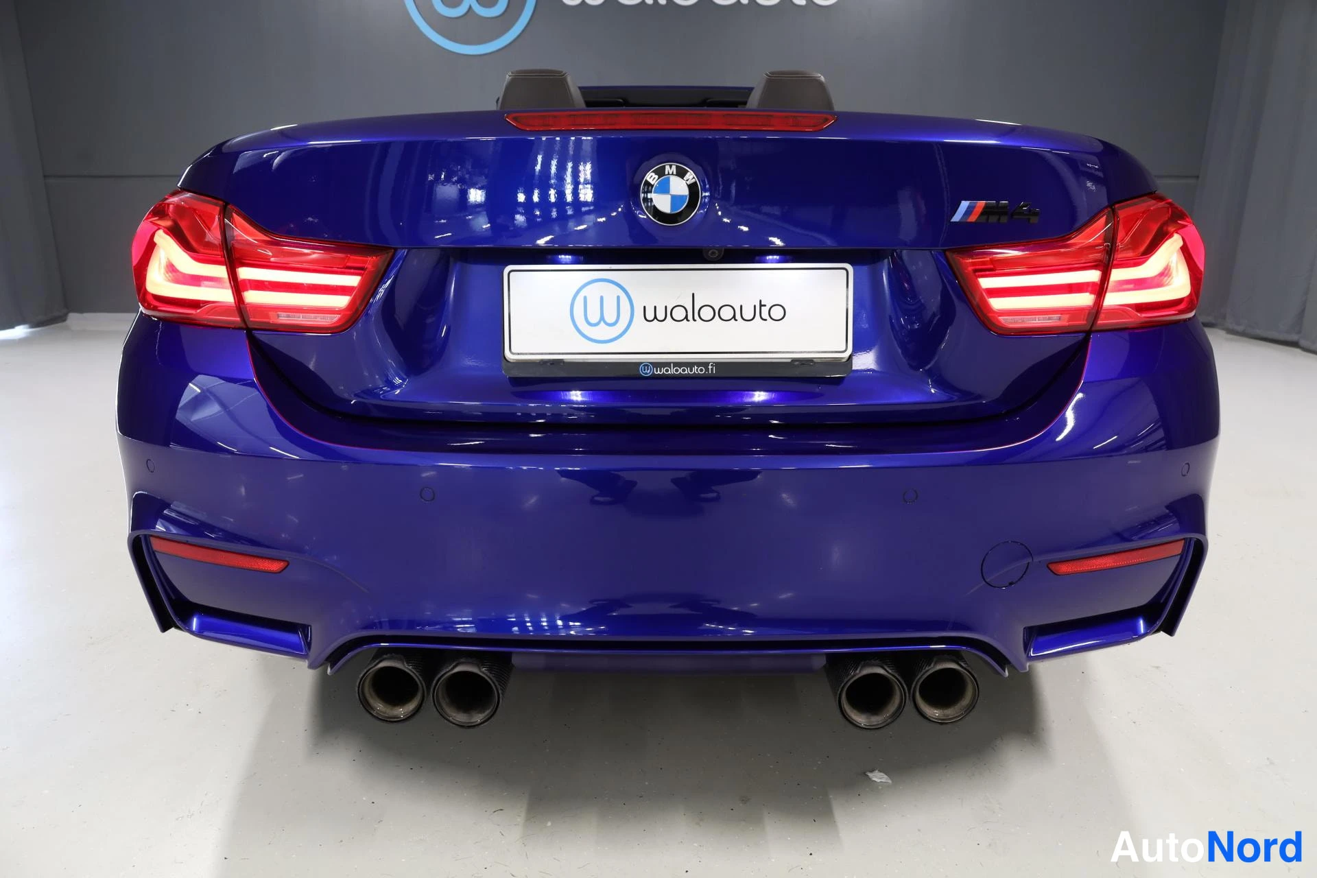 Sininen BMW M4 2017, takaa, kuva 13