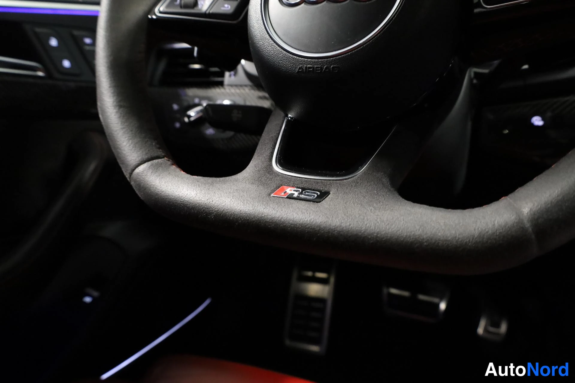 Musta Audi RS4 2018, yksityiskohta, kuva 20