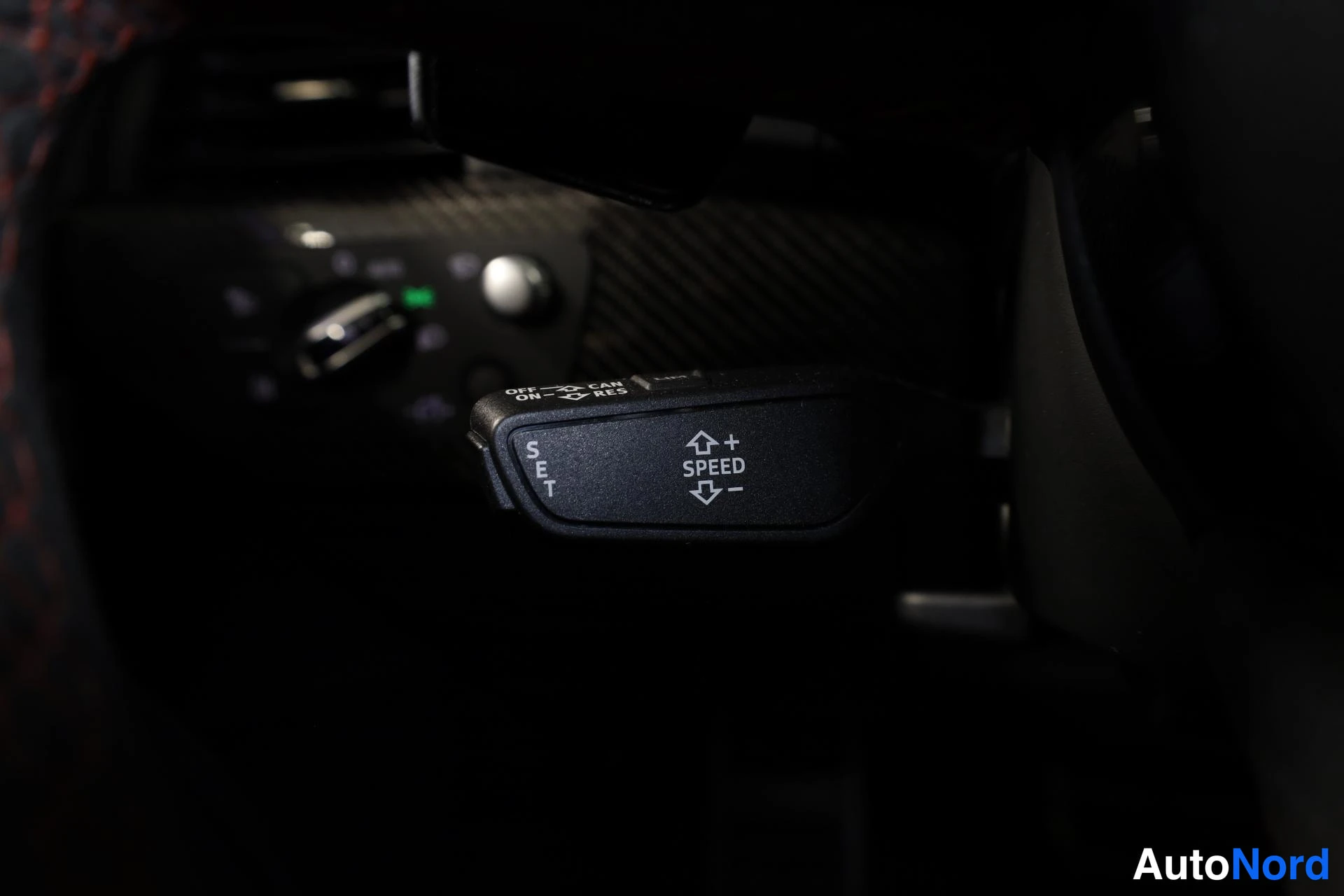 Musta Audi RS4 2018, yksityiskohta, kuva 34