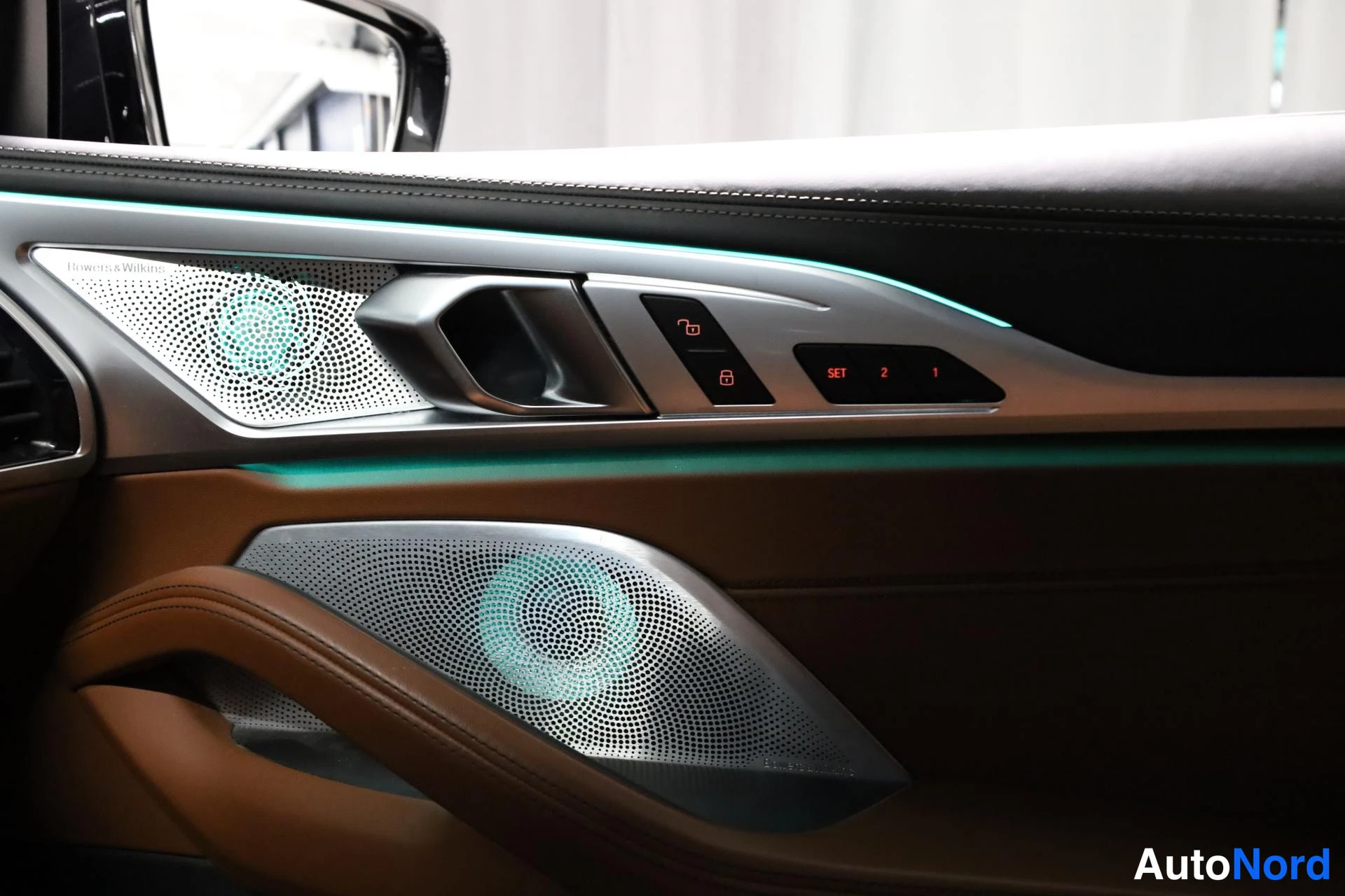 Musta BMW 840d xDrive 2019, yksityiskohta, kuva 25