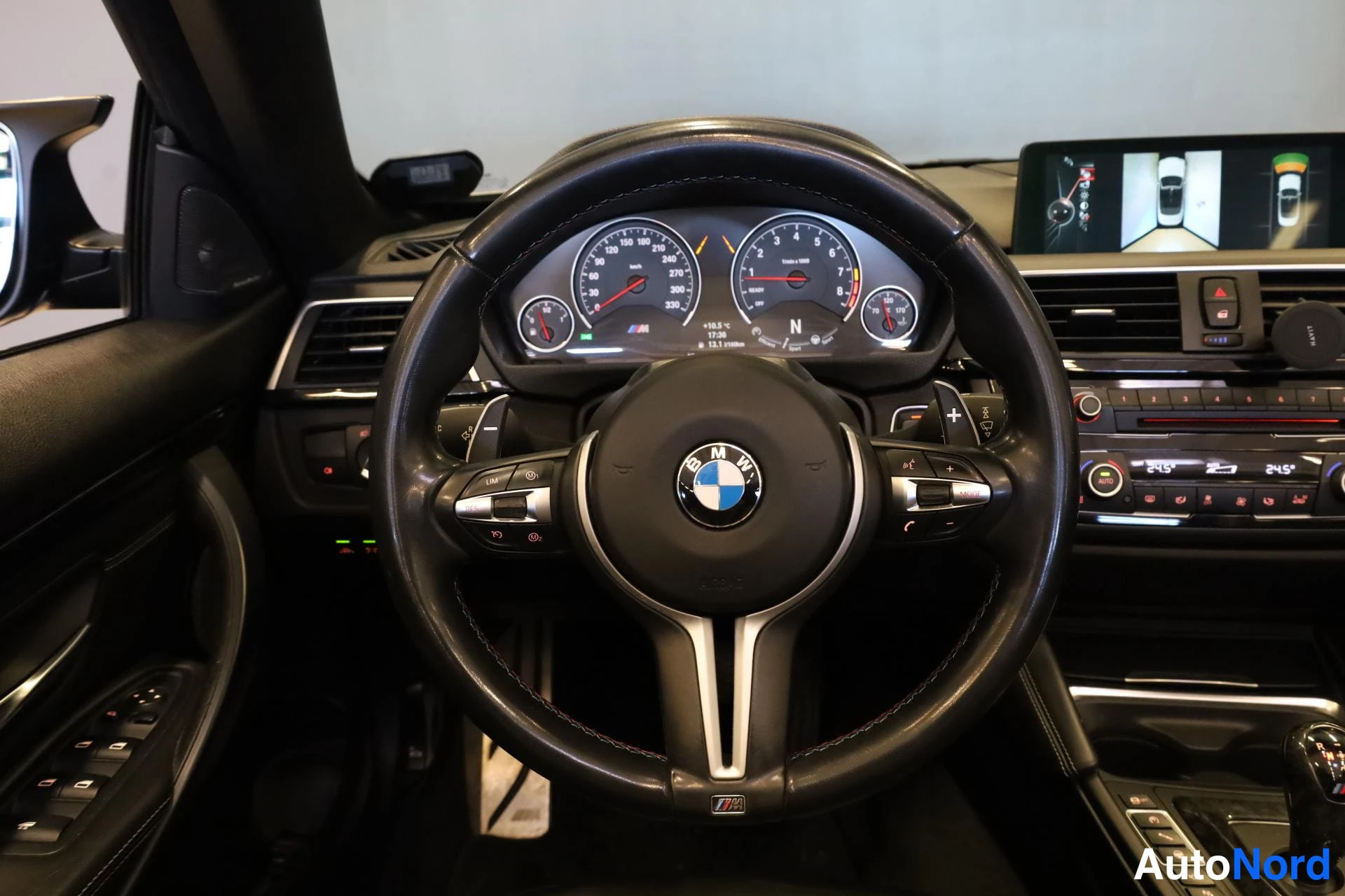 Harmaa BMW M4 2015, ohjaamo, kuva 12