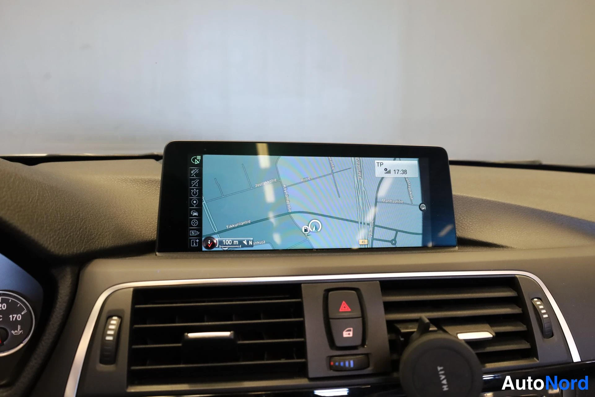 Harmaa BMW M4 2015, yksityiskohta, kuva 21