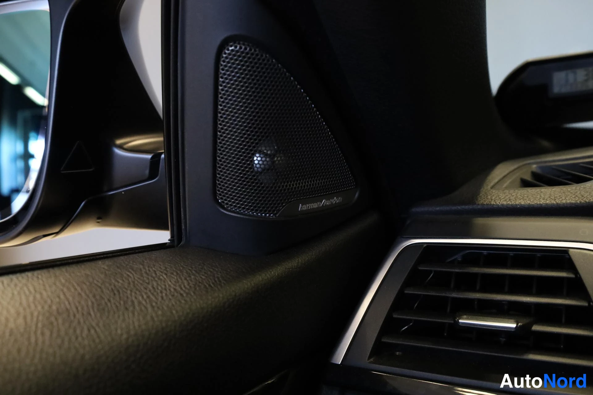Harmaa BMW M4 2015, yksityiskohta, kuva 31