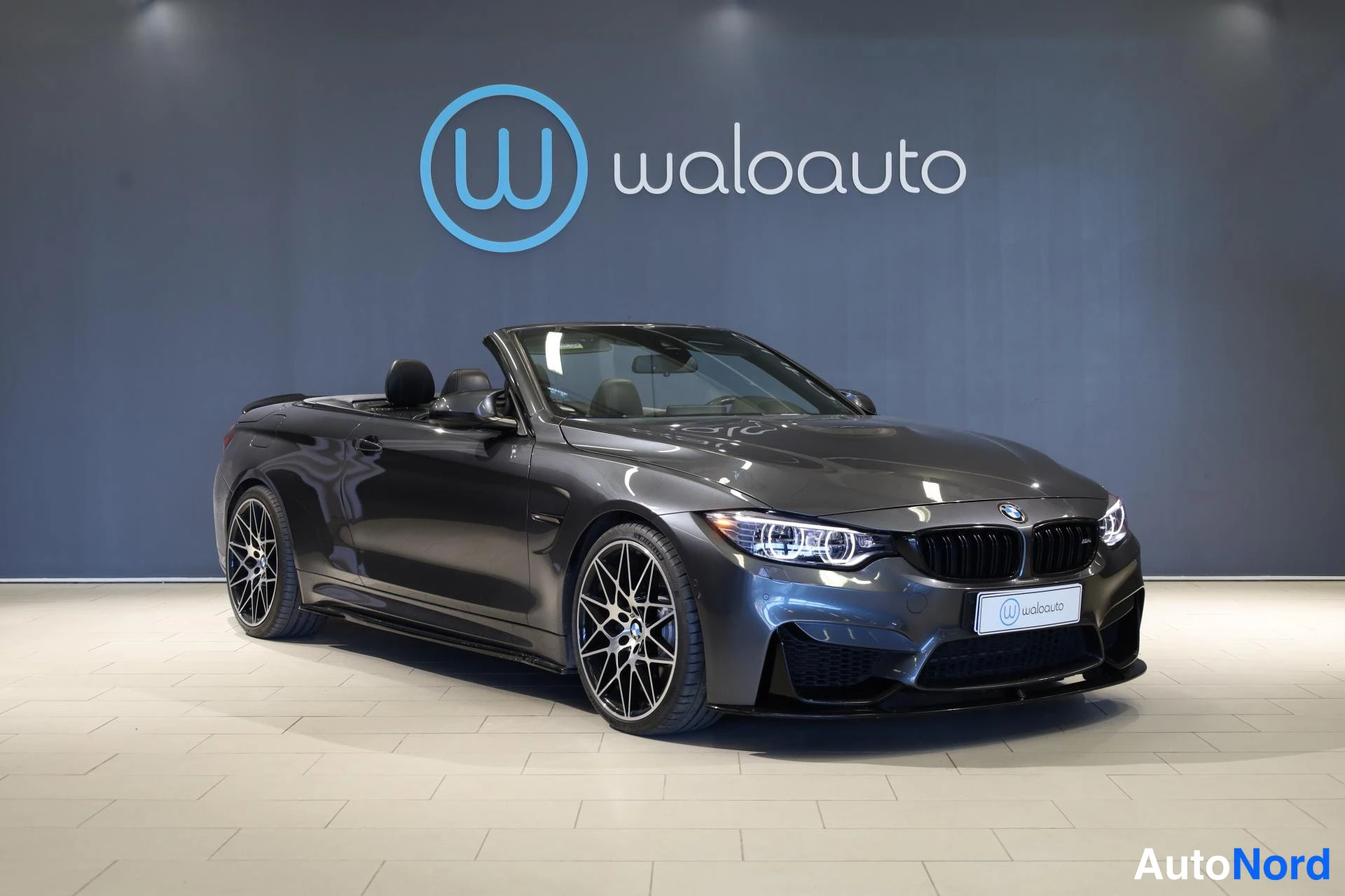 Harmaa BMW M4 2015, etuviisto, keula oikealle, kuva 3