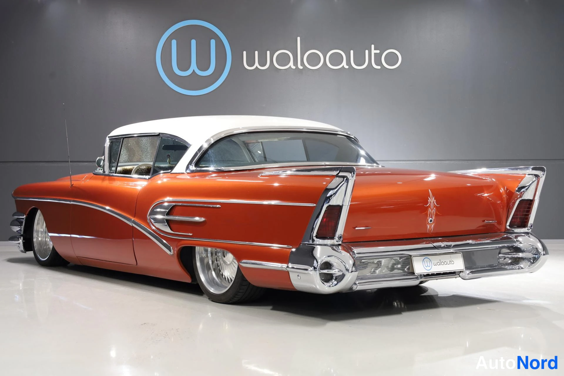 Punainen Buick Super 1958, takaviisto, kuva 8