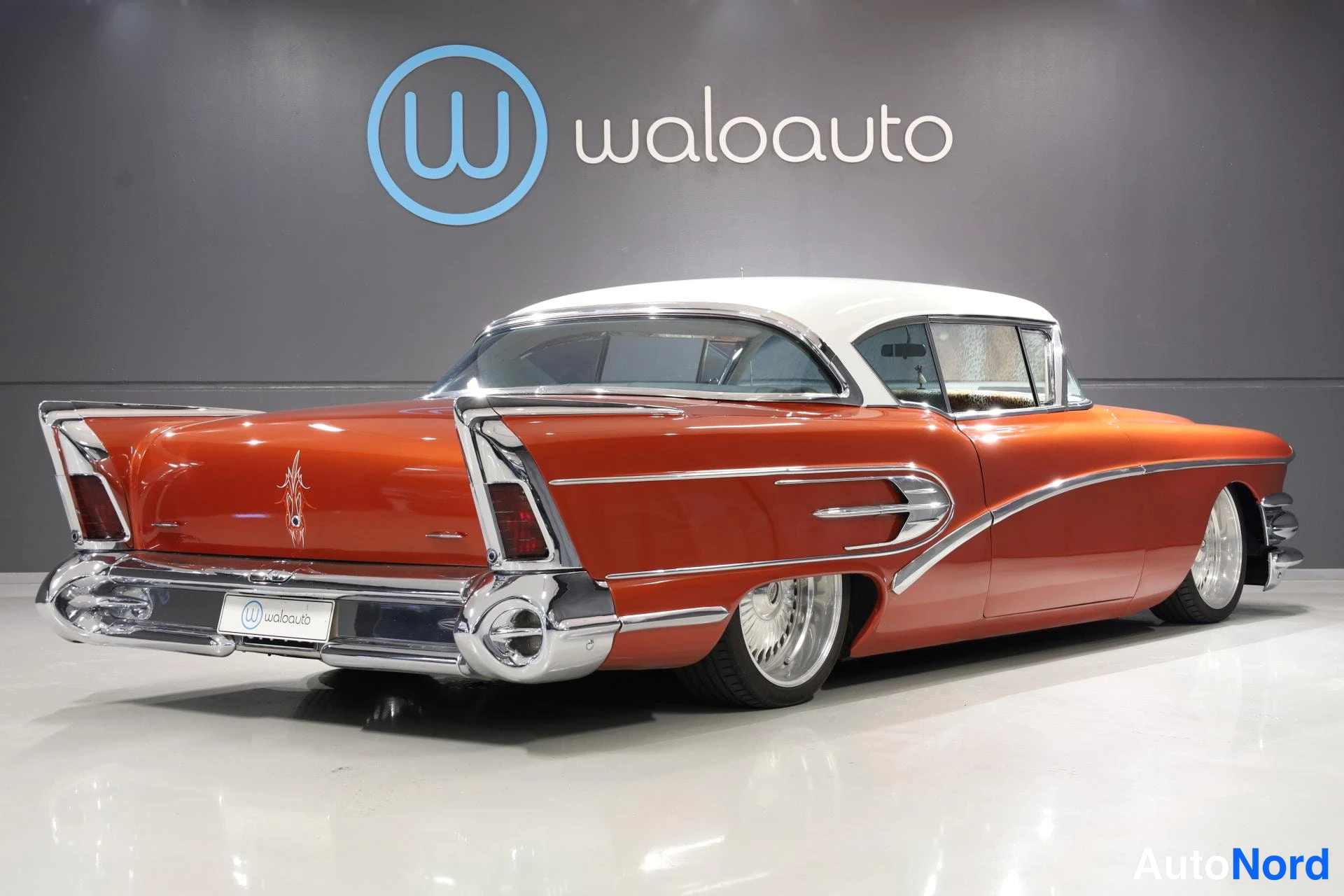 Punainen Buick Super 1958, takaviisto, kuva 7
