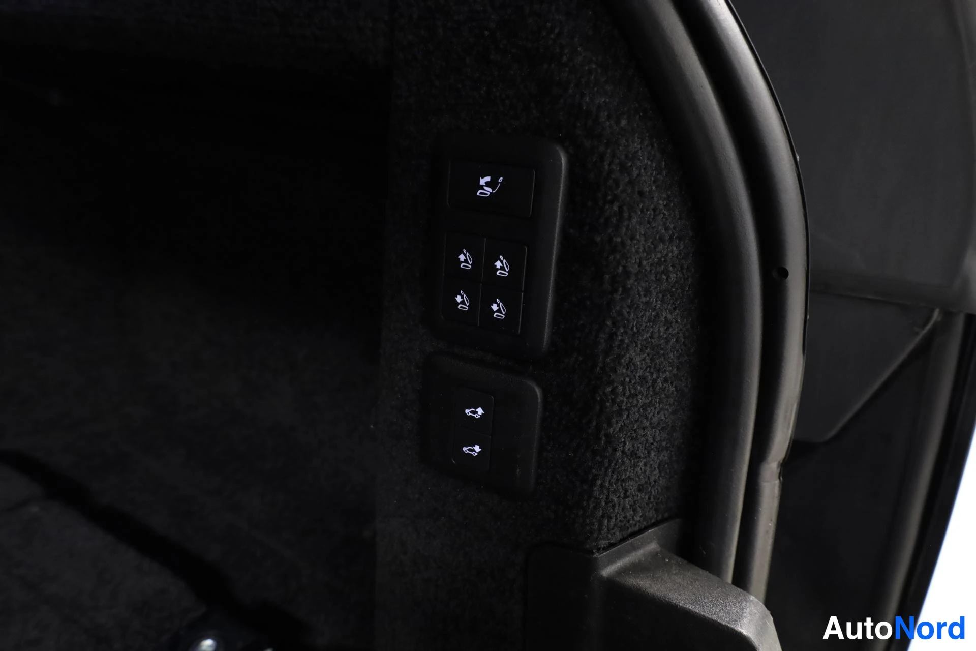 Musta Land Rover Range Rover 2019, yksityiskohta, kuva 38
