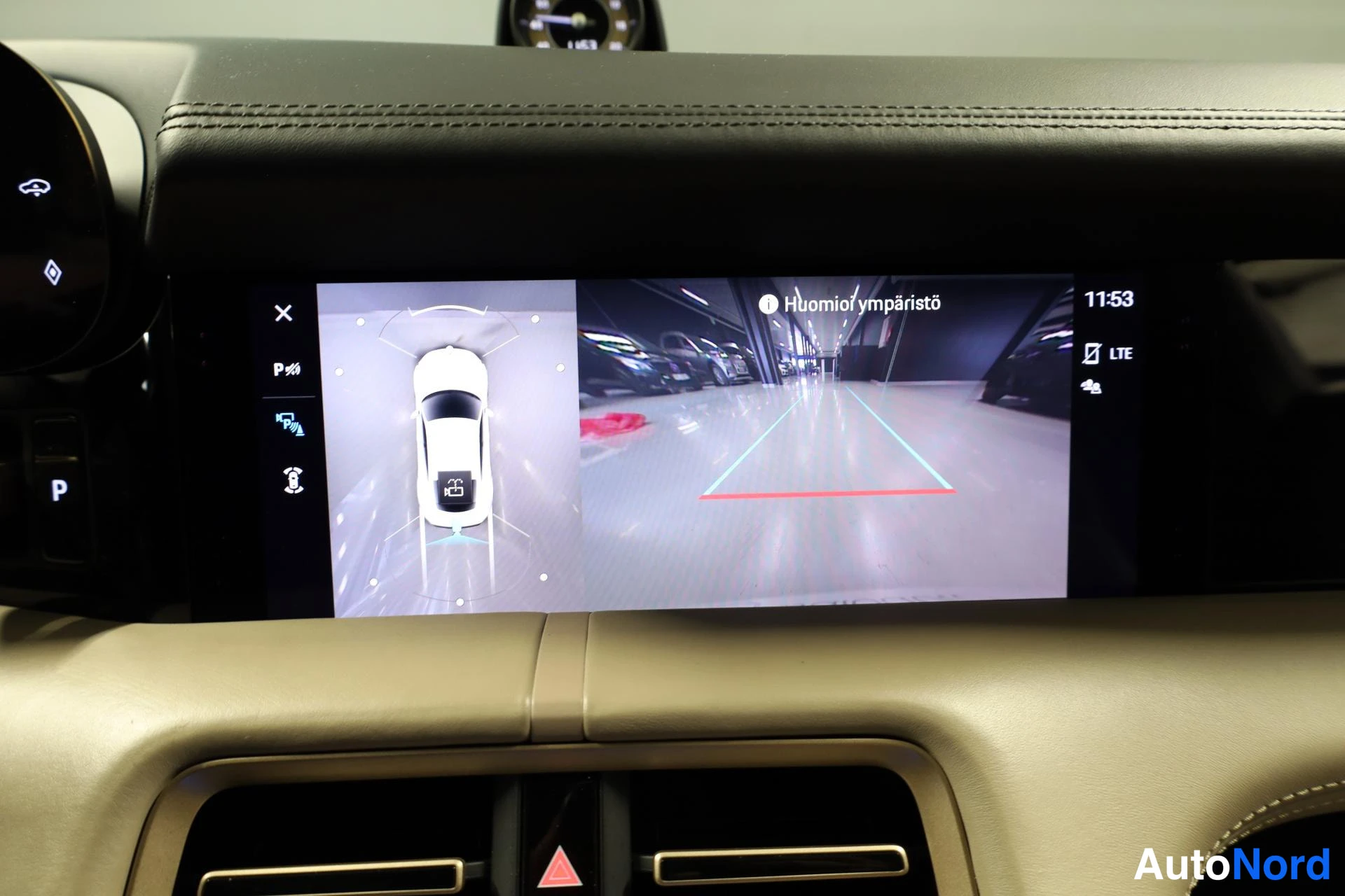 Valkoinen Porsche Taycan 2020, yksityiskohta, kuva 26