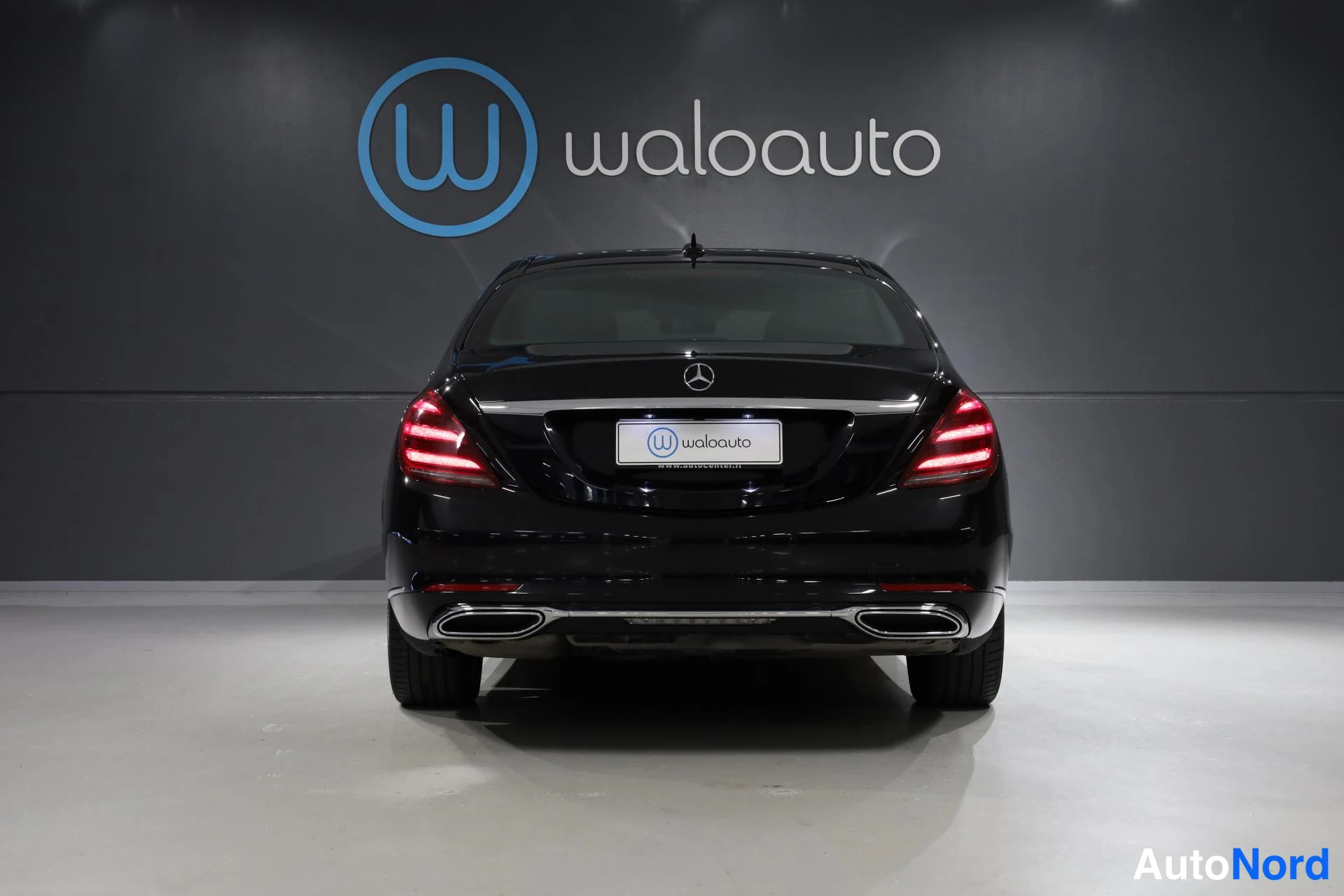 Musta Mercedes-Benz S 2017, takaa, kuva 8