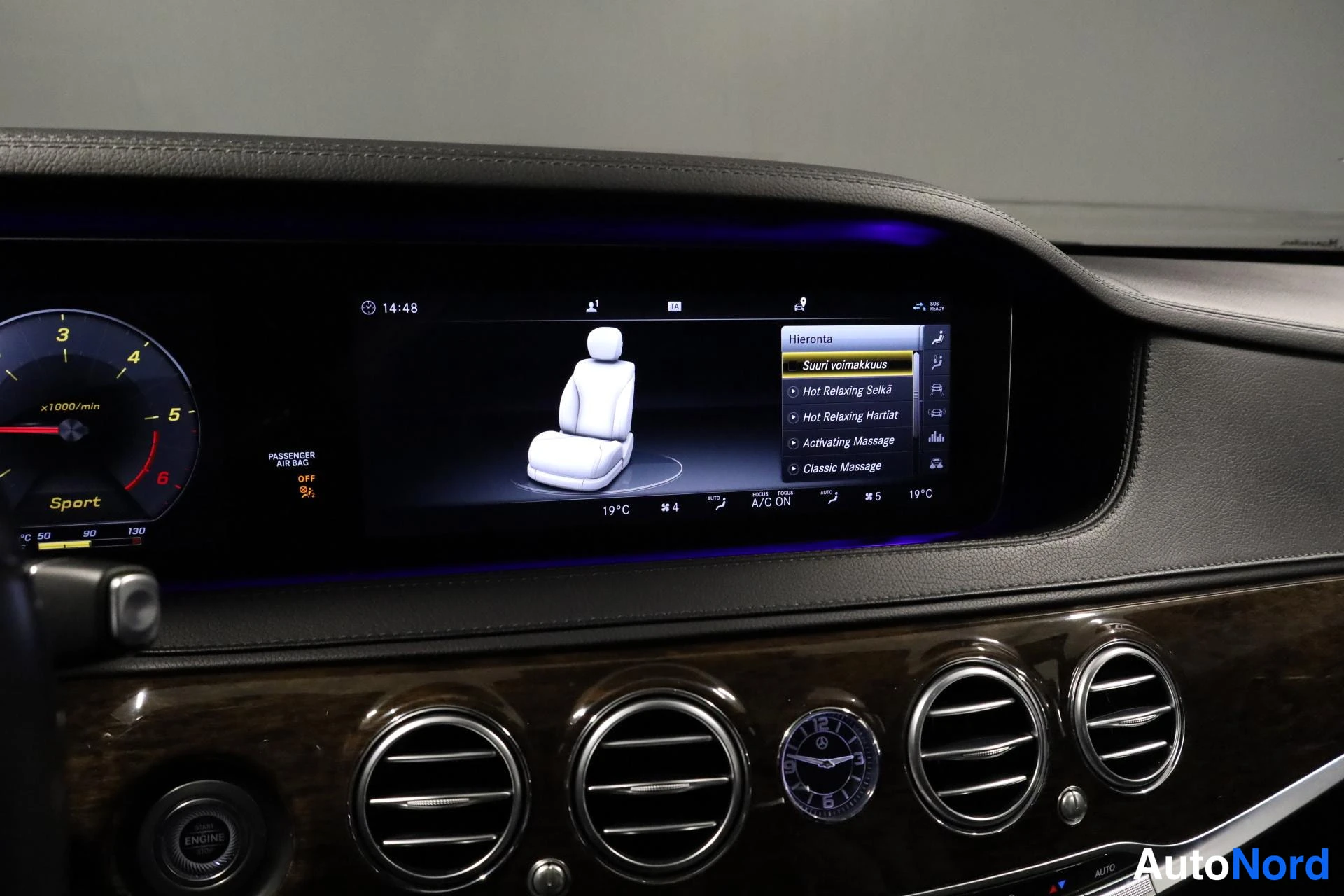 Musta Mercedes-Benz S 2017, yksityiskohta, kuva 24