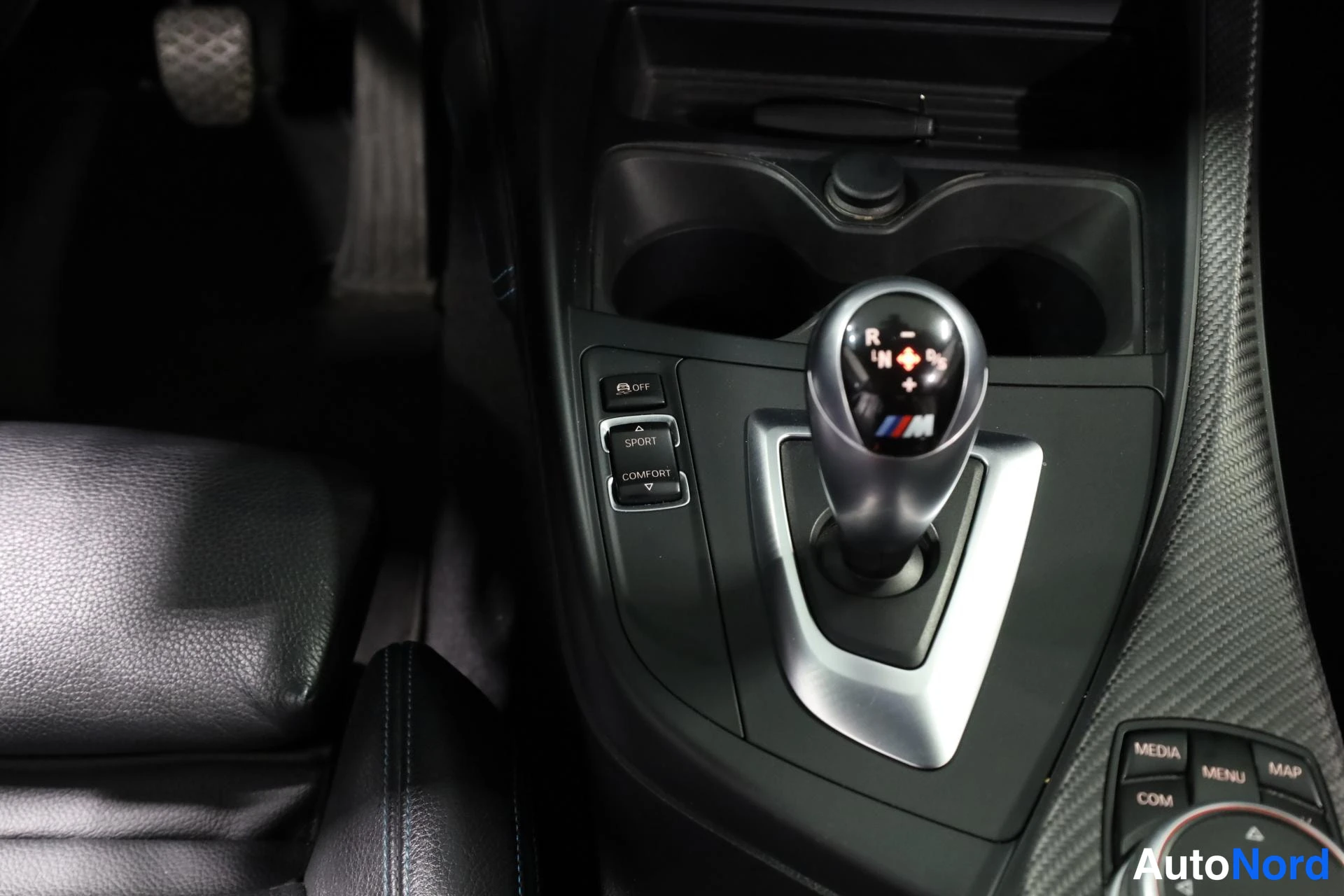 Sininen BMW M2 2017, yksityiskohta, kuva 24